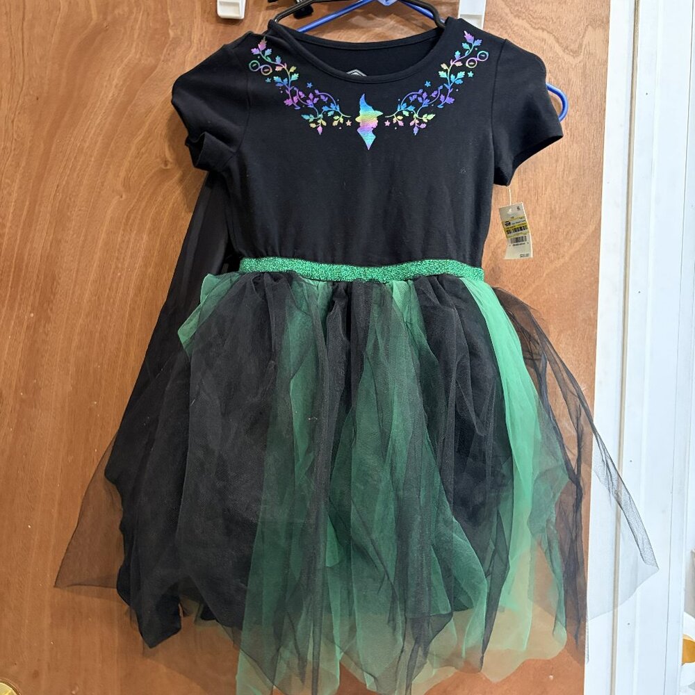NWT size 6/7 Wicked Dress